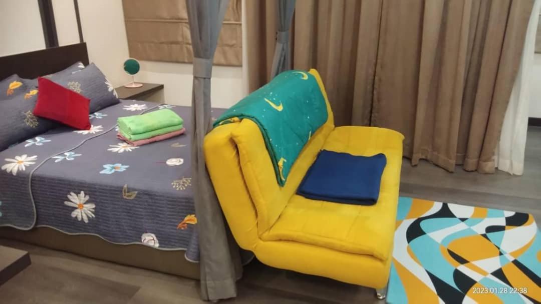 Hidayah Homestay Near Ukm And Ktm Station With High Speed Wifi - Pool & River View Bangi Exterior foto